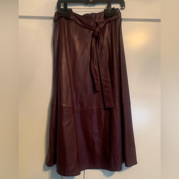 Seamed Faux Leather Tie Waist Midi Skirt - Picture 4 of 6